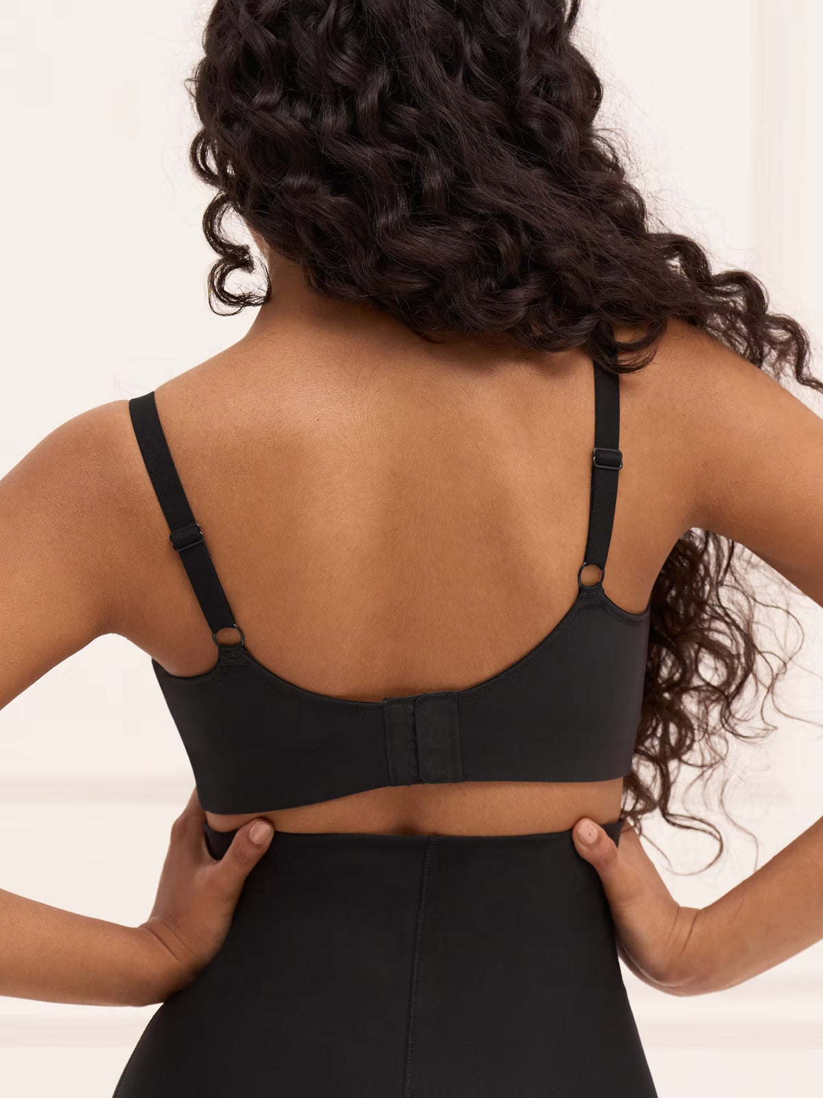 Crossover Bralette - Non-Padded Seamless Balconette Bra with V-Neck Design