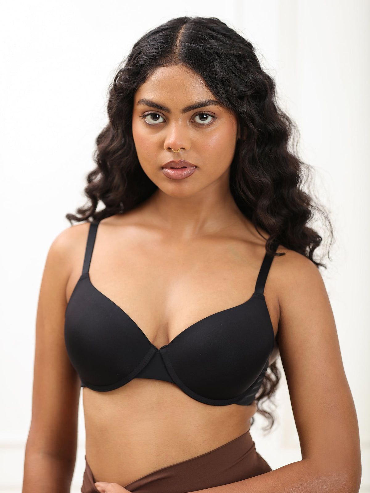 Everyday T-shirt Bra - Underwired Lightly Padded Seamless Bra with Moulded Cups Bra UNDERNEAT Black S